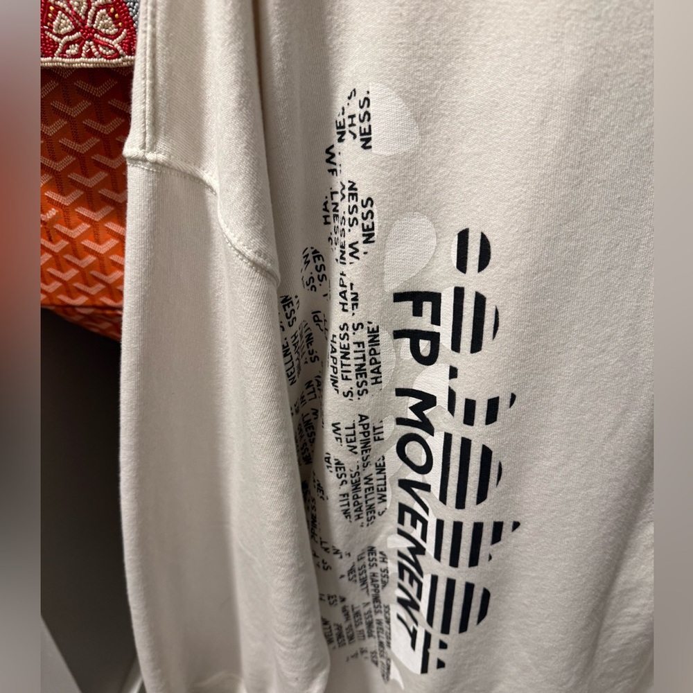 FP Movement Cream Crew Neck Sweatshirt All Star Graphic Oversized NWOT - Picture 5 of 5